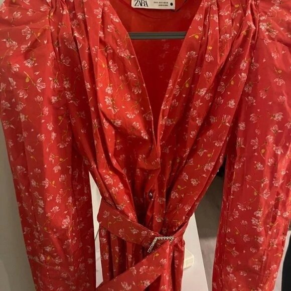 Zara Pretty Pink Flower Blouse with Oversized Sleeves and Belt Size Small - Picture 3 of 3